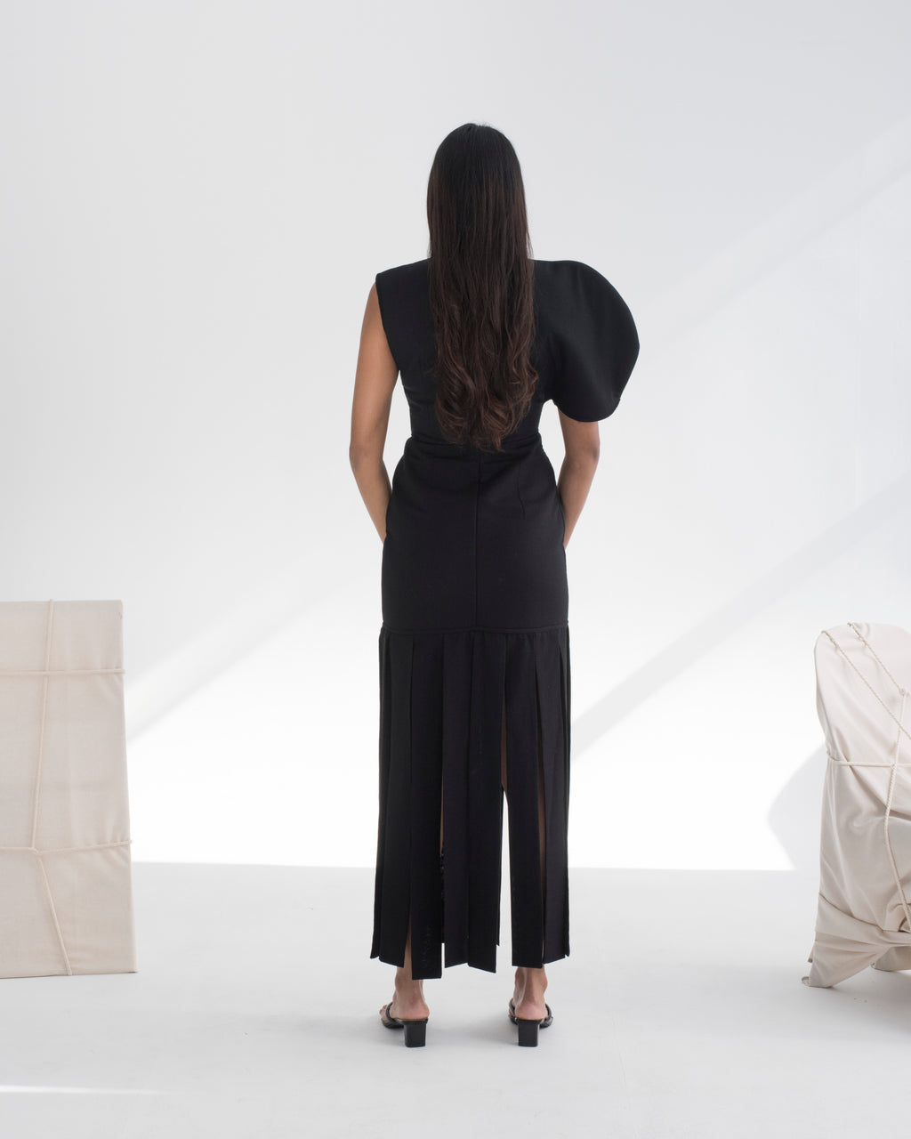 Oval Sleeve Tassel Dress
