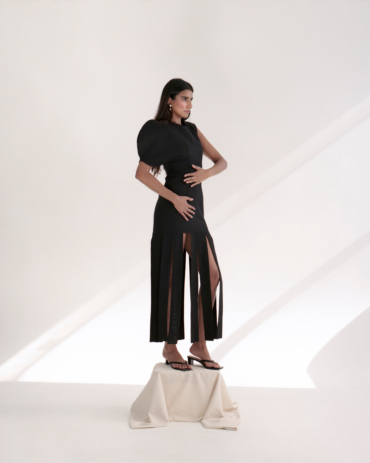 Oval Sleeve Tassel Dress
